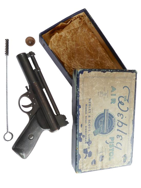 Boxed Webley Mark 1 Air Pistol c.1938